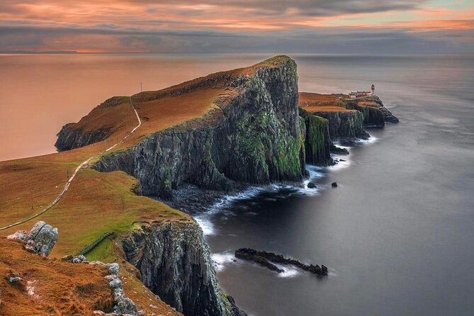 Luke Skye-Walkers Isle of Skye Adventure - 2 Days + HIKES - Memorable Boat Excursion