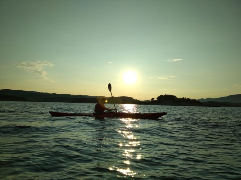 Lumbarda - Sunset Kayak Tour With a Picnic - Wine and Sweets - Good To Know