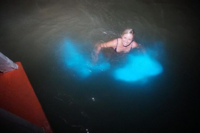 Luminous Lagoon Glistening Waters Night Tour - Immersive Experiences and Activities