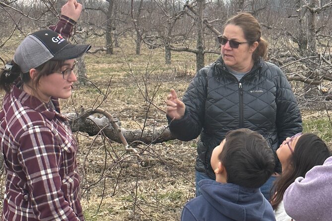 Lunch and Tour of an Apple Orchard With a Farmer in Elyria - Participant Information
