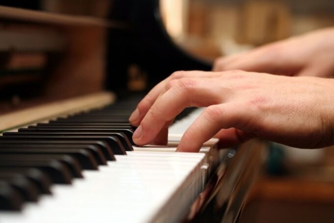 Lunch Cruise With Live Jazz on Sydney Harbour - On-board Cruise Director/Host
