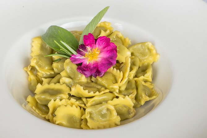 Lunch or Dinner and Cooking Demo at a Local Home in Padova - Experience Overview