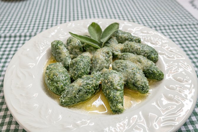 Lunch or Dinner and Cooking Demo at a Local Home in Trento - Logistical Information