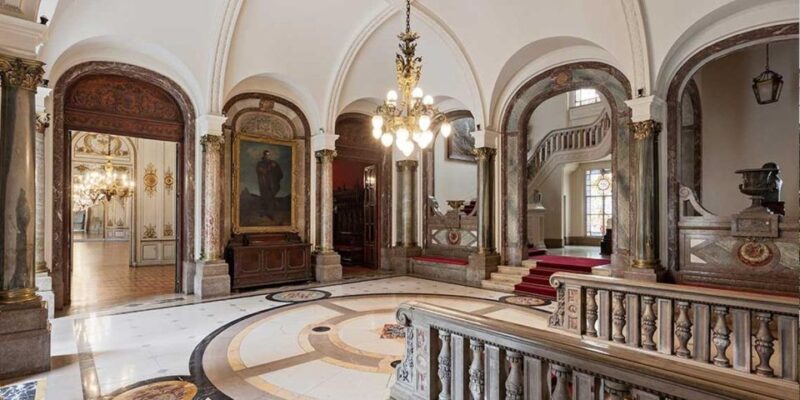 Lunch or Dinner at Palacio Paz - Key Points