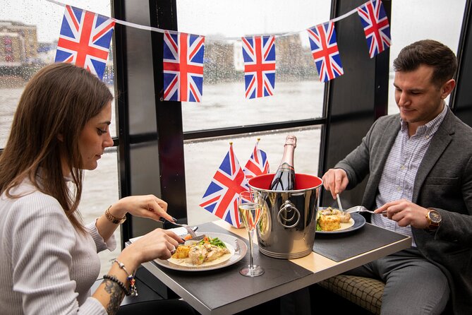 Lunch River Cruise on the Thames With 2-Course Meal - Dining Options