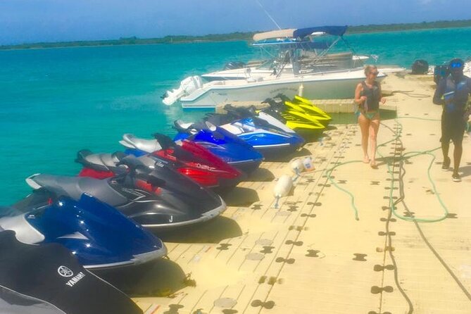 Lunch Seafari to Pristine Cays, Shipwreck and Lunch at TIKI BAR - Meeting and Transportation