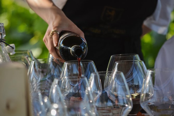 Lunch With Wine Tasting - Booking Information