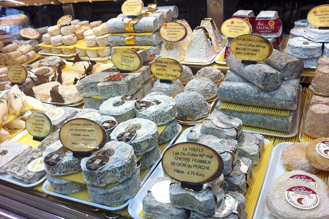 Lunchtime Food Tour of Tours - Regional Specialties
