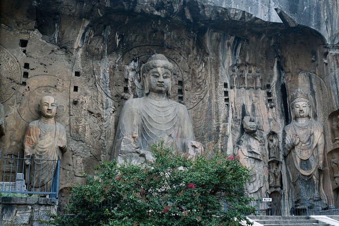 Luoyang Private Day Tour of Shaolin Temple and Longmen Grottoes - Meeting and Pickup