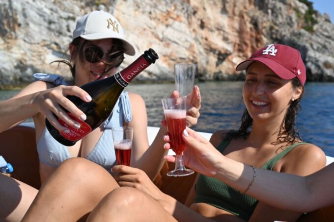 Lux Private Cruise to Shipwreck Beach & Blue Caves (max 9) - Cruise Duration