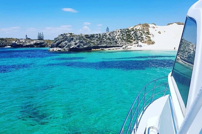 Luxe Seafood Package With Round Trip Ferry From Perth - Meeting Details