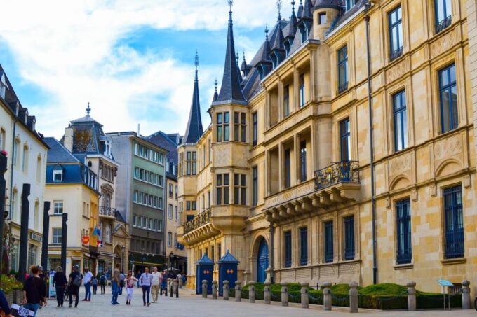 Luxembourg City: The Best of Guided E-Bike Tour in 3 Hours - Participant Restrictions