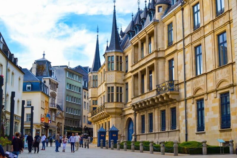 Luxembourg City: The Best of Guided E-Bike Tour in 3 Hours - Exploring Luxembourgs Green Spaces