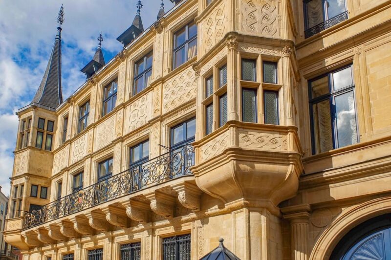 Luxembourg: Guided City Walking Tour With Wine Tastings - Participant Information