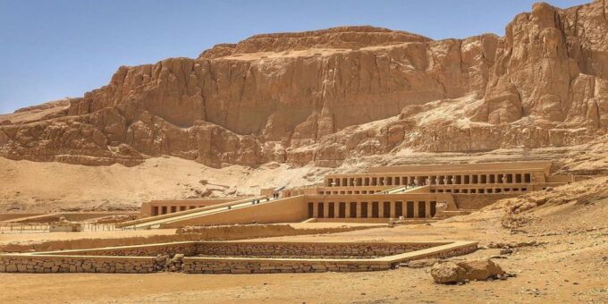 Luxor: 3-Day Nile Cruise to Aswan With Hot Air Balloon - Cruise Ship Experience