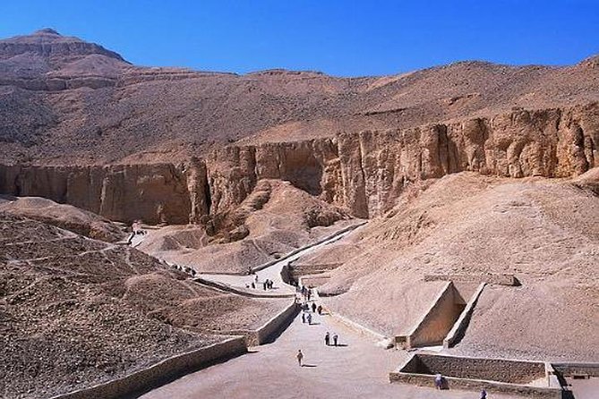 Luxor Day Tour By Plane From Sharm El Sheikh - Exploring Luxors Landmarks