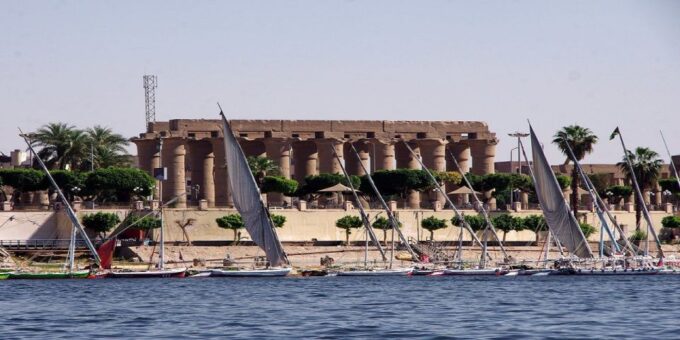 Luxor: Edfu and Kom Ombo Private Guided Tour, Lunch& Felucca - Lunch and Felucca Ride
