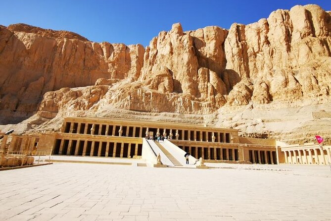 Luxor Full Day Tour to East and West Bank With Lunch - Temples of Luxor