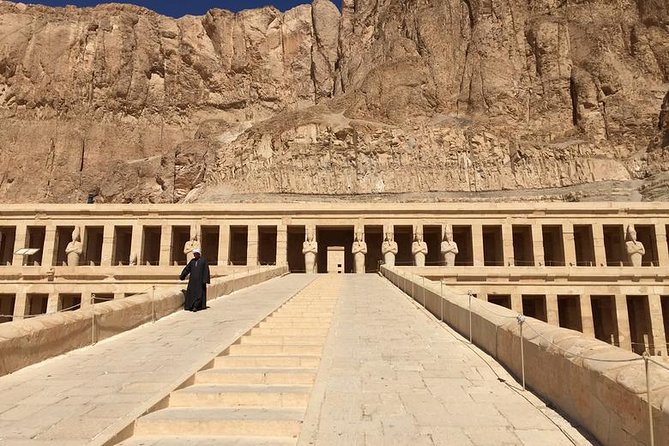 Luxor Full Day Valley of the Queens With Tickets- Hurghada - Accessibility and Additional Information