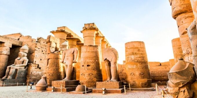 Luxor: Karnak Temple and Luxor Temple Tour With Lunch - Lunch at Local Restaurant