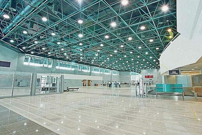 Luxor Private Transfer From East&West Banks Hotels to the Airport - Professional Driver