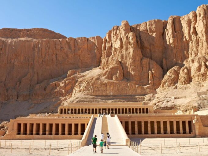 Luxor: West and East Banks Private Tour and Hot Air Balloon - Frequently Asked Questions