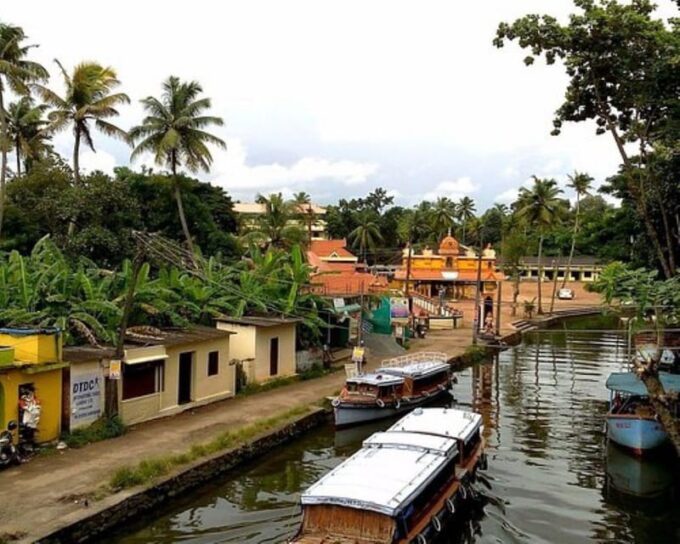 Luxurious, Overnight Alleppey Houseboat Tour (02 Days) - Frequently Asked Questions