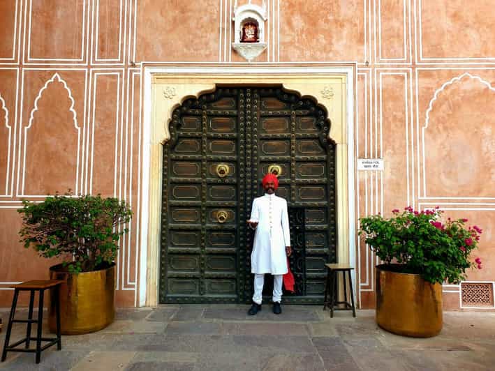 Luxurious: Private Guided Full-Day Day Tour Of Jaipur - Itinerary Highlights