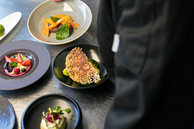 Luxury 4 Course Lunch Experience by Coach - Transportation and Arrival