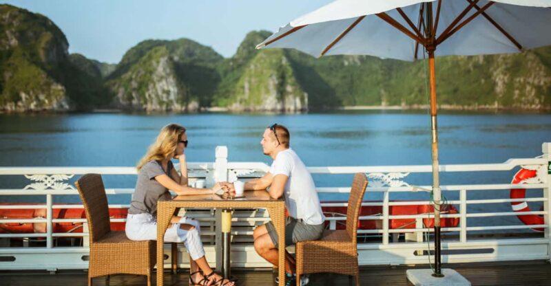 Luxury 5 Star Cruise -2 Day Halong Bay Cruise With Kayaking - Key Points