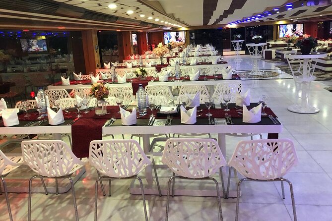 Luxury 7 Star Mega Yacht Dinner Cruise With International Buffet - Capacity and Traveler Details