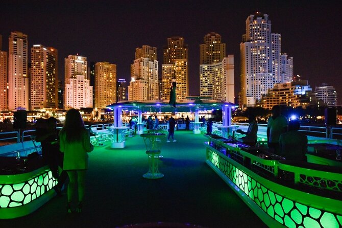Luxury 7 Star Mega Yacht Dinner Cruise With International Buffet - Location and Sightseeing Features