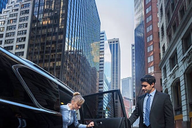 Luxury Airport Transportation in San Francisco - Pricing and Group Options
