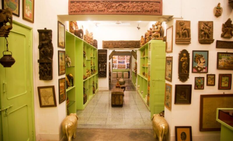 Luxury Art Galleries Tour: Decode Opulent Masterpieces - Exquisite Art Studio & Gallery