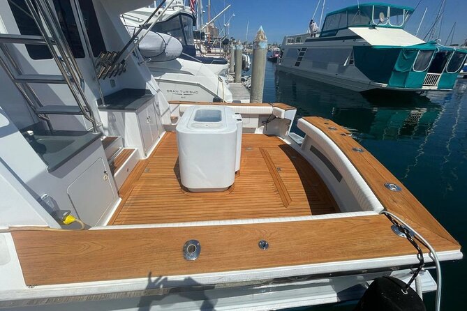 Luxury Bay or Sunset Yacht Cruise in San Diego - Frequently Asked Questions
