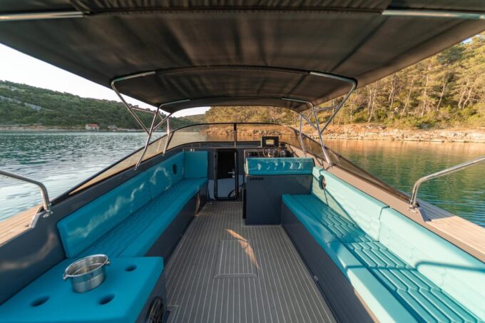 Luxury Blue Lagoon Tour From Split- Drinks, Snacks Included - Not Allowed Items