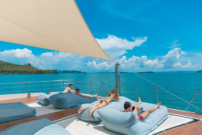 Luxury Boat to James Bond Islands With Lunch and Sunset Dinner - Inclusions and Amenities