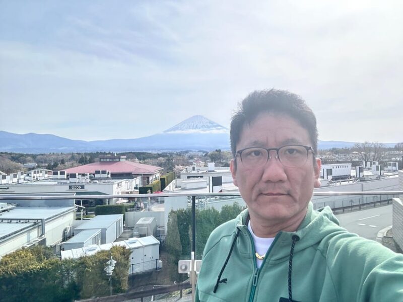 Luxury Car Professional Driver Japan Full Day Tour Week Tour - Scenic Lake Views