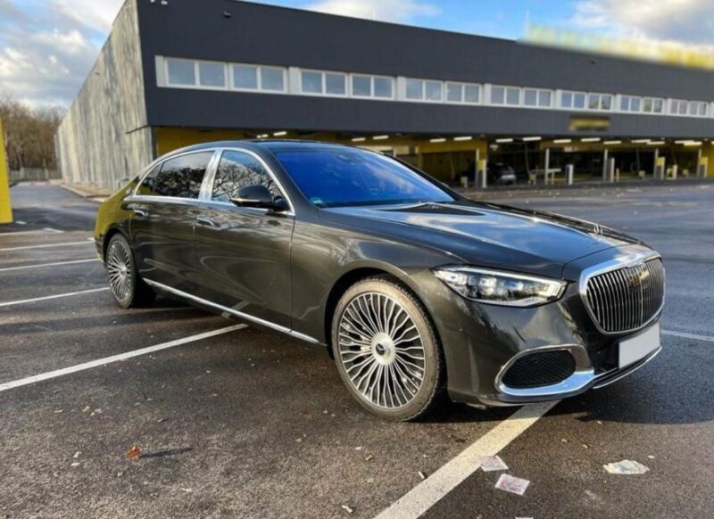 Luxury Car Service in Paris With Driver - Booking Options