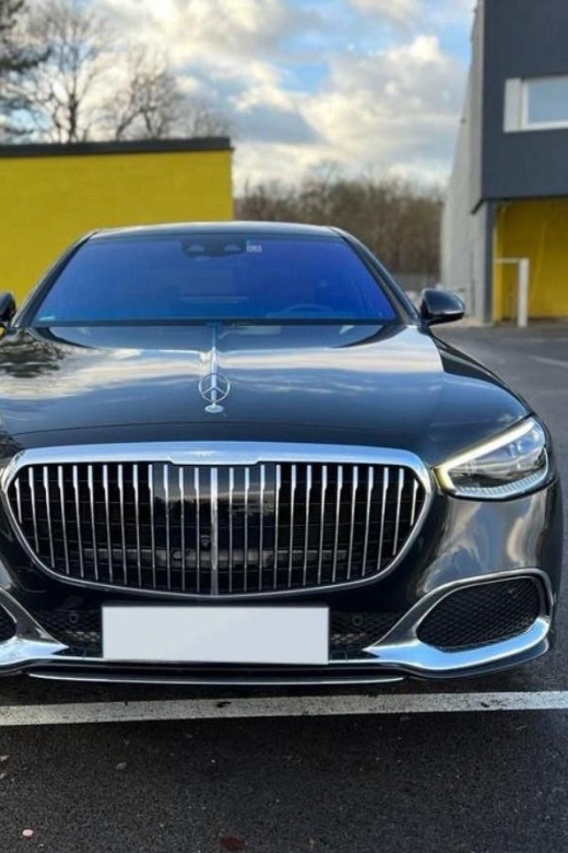 Luxury Car Service in Paris With Driver - Exploring Paris at Ease