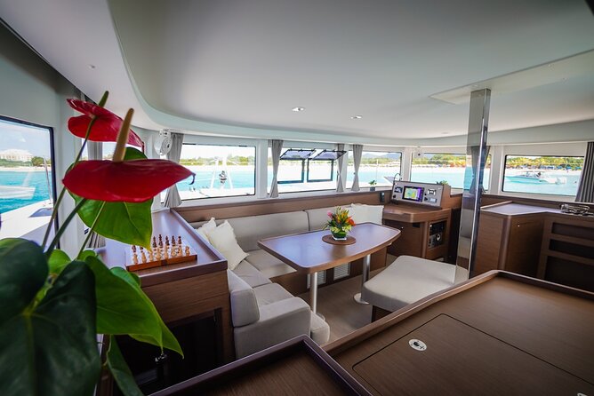 Luxury Catamaran Private Charter in St. Maarten/St. Martin - Participant Information