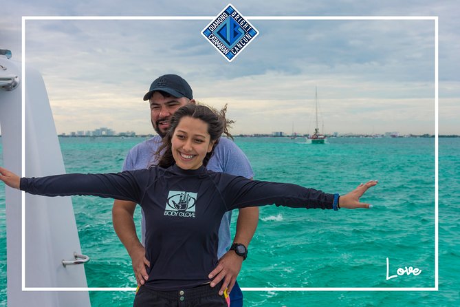 Luxury Catamaran Tour to Isla Mujeres With Transportation From Cancun - Lunch and Open Bar