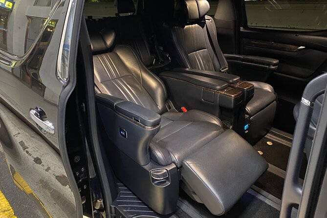 Luxury Chartered Private Transfer From Taipei to Taoyuan Airport - Inclusions and Amenities