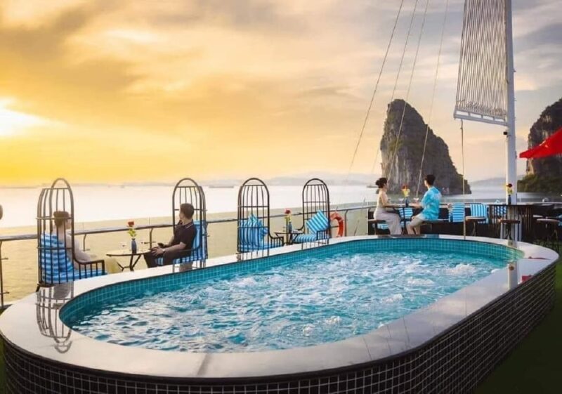 Luxury Cruise for Halong Bay 1 Day With Buffet Lunch - Activities