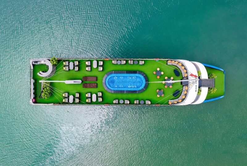 Luxury Cruise for Halong Bay 1 Day With Buffet Lunch - Lunch