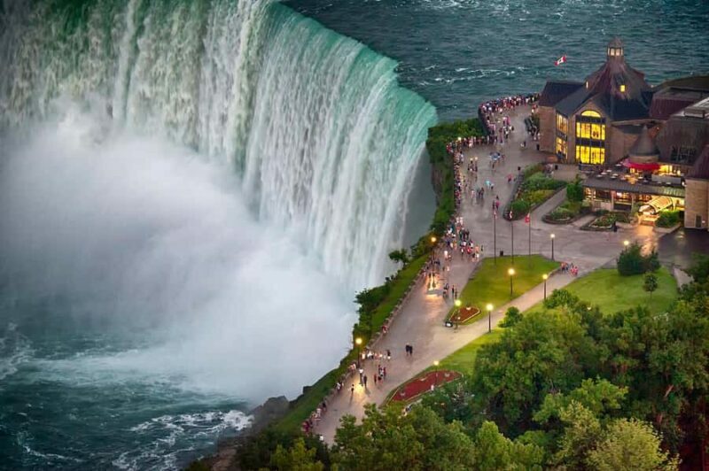 Luxury Day Trip: Niagara on the Lake, Wine & Falls - An In-Depth Look at the Experience