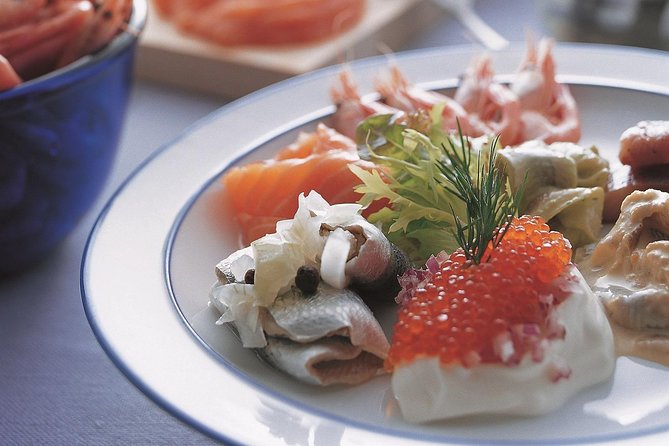 Luxury Day Trip to Tallinn With Superior Cabin VIP Guide and Lavish Buffet - Customer Feedback and Ratings