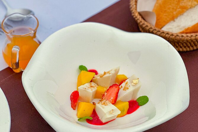 Luxury Dinner Cruise in Luang Prabang - Accessibility and Transportation