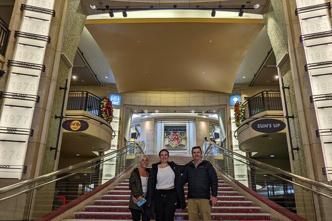 Luxury EV SUV Tour of Los Angeles With Hotel Pickup - Strolling Along Rodeo Drive