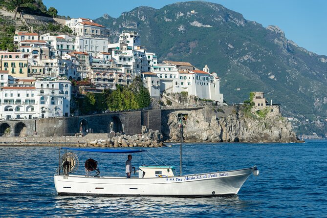 Luxury Group Tour in Amalfi - Tour Guides and Experiences
